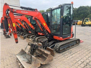 Miniexcavadora KUBOTA KX027-4