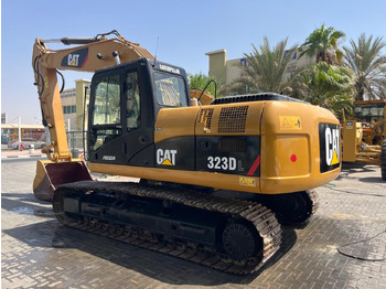 Excavadora de cadenas CATERPILLAR 323DL