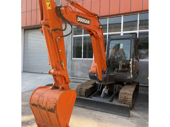 Miniexcavadora DOOSAN DX60-9C