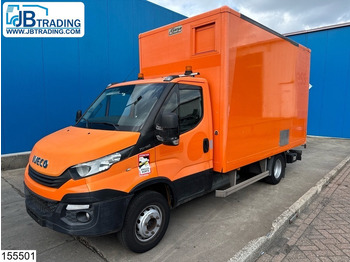 Camión caja cerrada IVECO