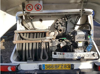 Camión cisterna Renault MIDLUM 220 GAS / LPG: foto 5 Camión cisterna Renault MIDLUM 220 GAS / LPG: foto 5