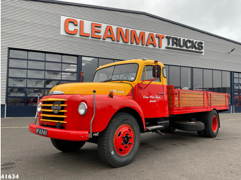 Camión caja abierta VOLVO