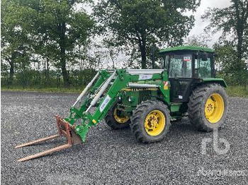 Tractor JOHN DEERE 1640