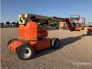 Plataforma articulada JLG E450AJ