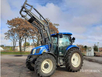 Tractor NEW HOLLAND T6000
