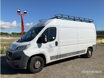 Furgón FIAT Ducato