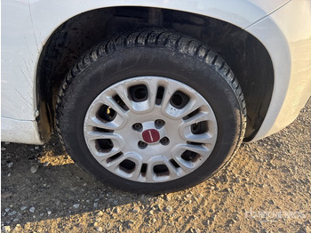 Coche Fiat Panda Automobile: foto 4