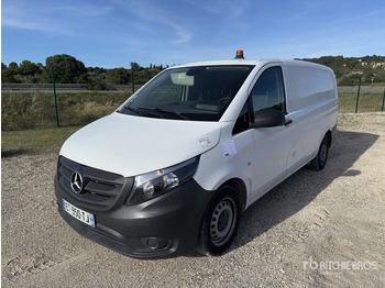 Furgoneta pequeña MERCEDES-BENZ Vito 111