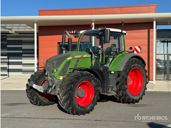 Tractor FENDT 724 Vario