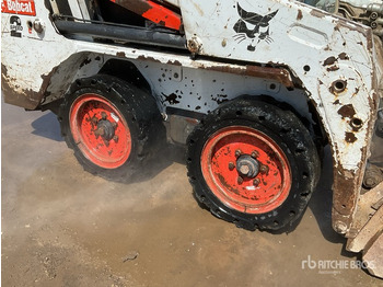 Minicargadora BOBCAT S100