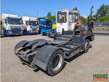 Tractor industrial Terberg YT17 MOTOR DEFECT - MMBS Kenteken: foto 3 Tractor industrial Terberg YT17 MOTOR DEFECT - MMBS Kenteken: foto 3
