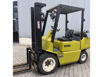Carretilla elevadora de gas CLARK