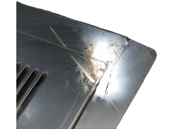 Puerta y piezas para Equipo de manutención Right door for Linde: foto 3