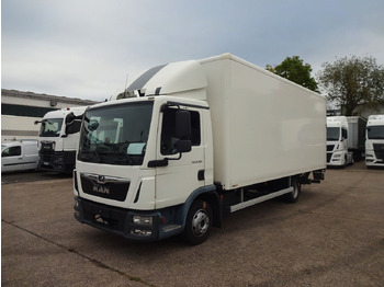 Furgoneta caja cerrada MAN