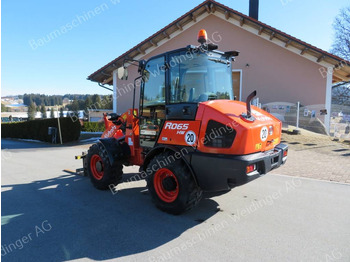 Cargadora de ruedas Kubota R 065: foto 5 Cargadora de ruedas Kubota R 065: foto 5
