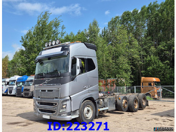 Camión forestal VOLVO FH16 750