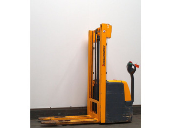 Apilador JUNGHEINRICH EJC