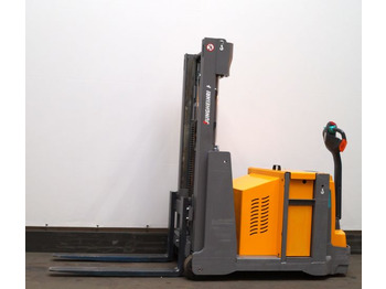 Apilador JUNGHEINRICH