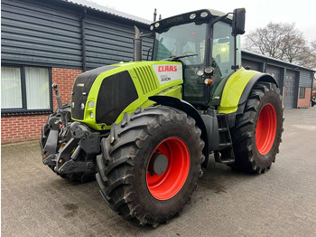 Tractor CLAAS Axion 850