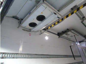 Camión frigorífico Mercedes-Benz Antos 1932 + EURO 6 + CARRIER + LIFT: foto 5