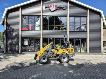 Cargadora articulada