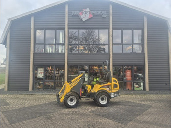 Cargadora articulada