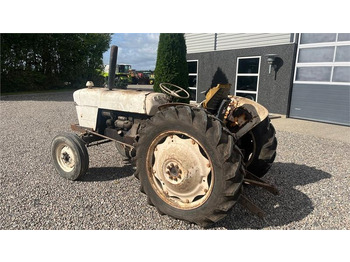Tractor David Brown 880 Med defekt køler: foto 3