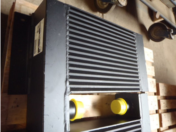 Intercooler para Maquinaria de construcción nuevo New Holland 6914286: foto 2 Intercooler para Maquinaria de construcción nuevo New Holland 6914286: foto 2