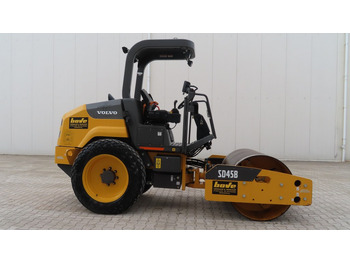 Compactador VOLVO SD45B