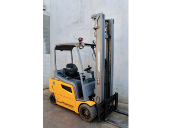 Carretilla elevadora eléctrica JUNGHEINRICH EFG