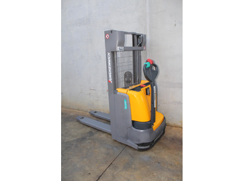 Apilador JUNGHEINRICH EJC