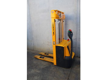 Apilador JUNGHEINRICH EJC