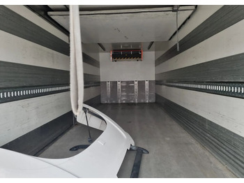 Camión frigorífico Scania P400: foto 5