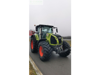 Tractor CLAAS Axion 870
