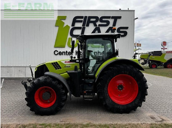 Tractor CLAAS arion 660 cmatic: foto 2