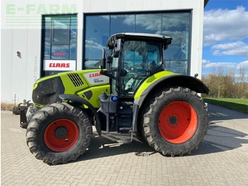 Tractor CLAAS Axion 810