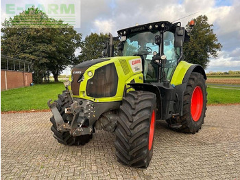 Tractor CLAAS Axion 830