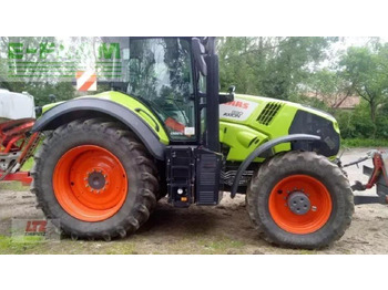 Tractor CLAAS Axion 830