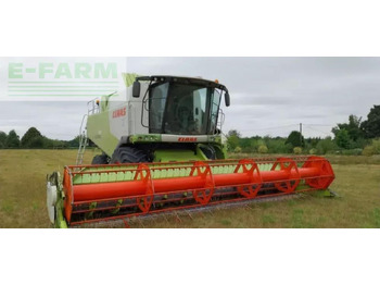 Cosechadora de granos CLAAS Lexion 740