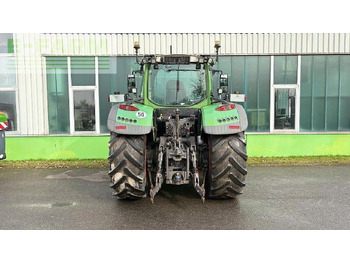 Tractor FENDT 724 Vario