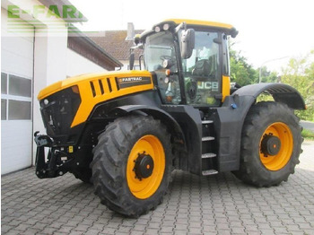 Tractor JCB