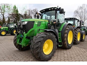 Tractor JOHN DEERE 6210R