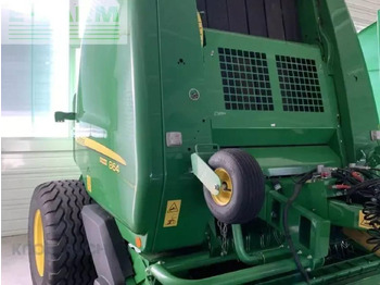 Empacadora de pacas cuadradas John Deere 864 maxicut: foto 4