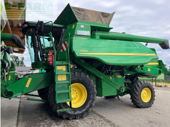 Cosechadora de granos JOHN DEERE T560
