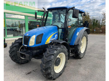 Tractor NEW HOLLAND T5000