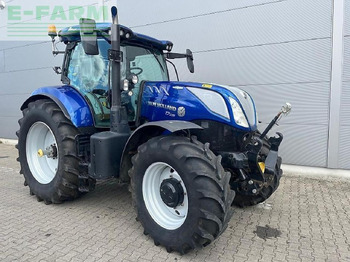 Tractor NEW HOLLAND T7.225