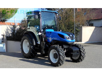 Tractor NEW HOLLAND T4
