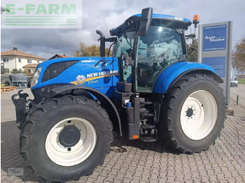 Tractor NEW HOLLAND T7.225