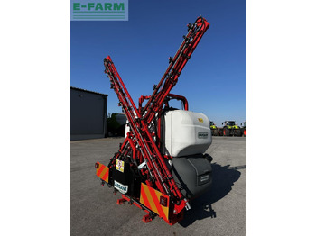 Pulverizador arrastrado