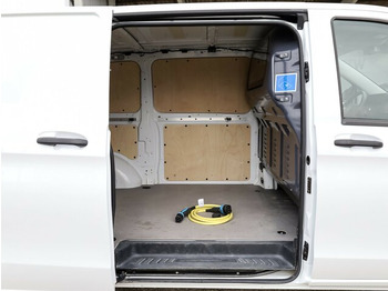 Furgoneta pequeña, Furgoneta eléctrica MERCEDES-BENZ eVito 111 KA,lang,Klima,Navi,Kamera,Sitzheizung...: foto 2
